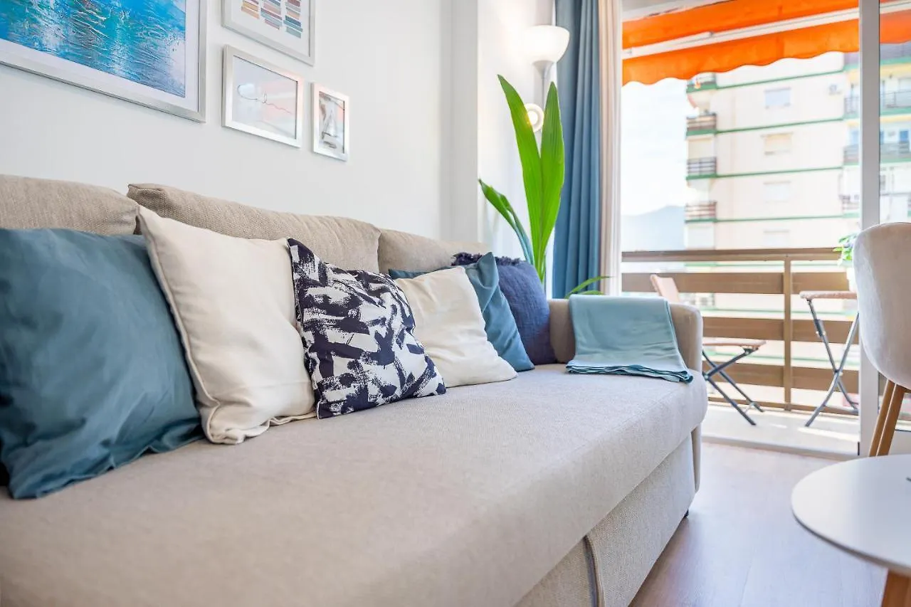 797 Holiday Rentals - Luminoso Y Reformado Apartamento Para 2 Benalmadena 0*,