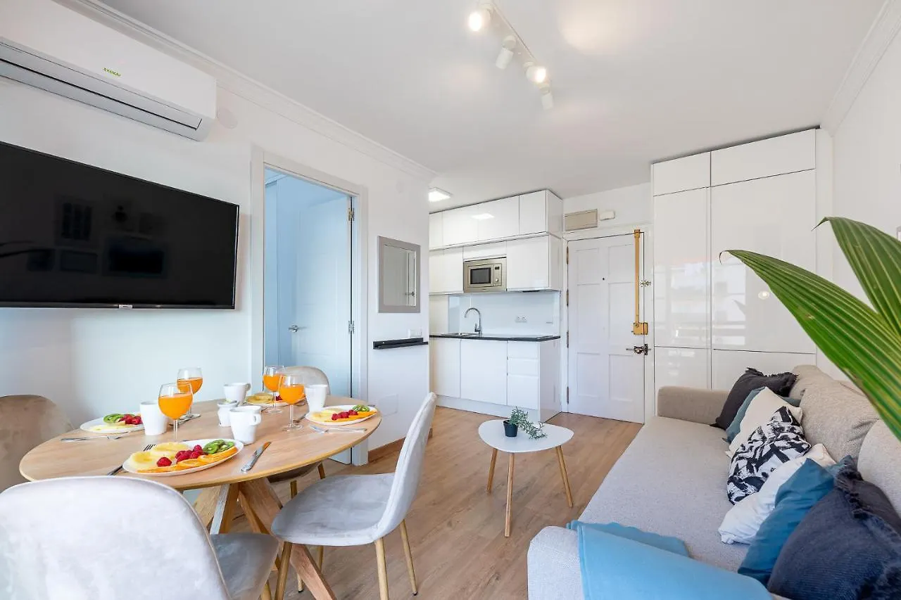 Apartment 797 Holiday Rentals - Luminoso Y Reformado Apartamento Para 2 Benalmadena