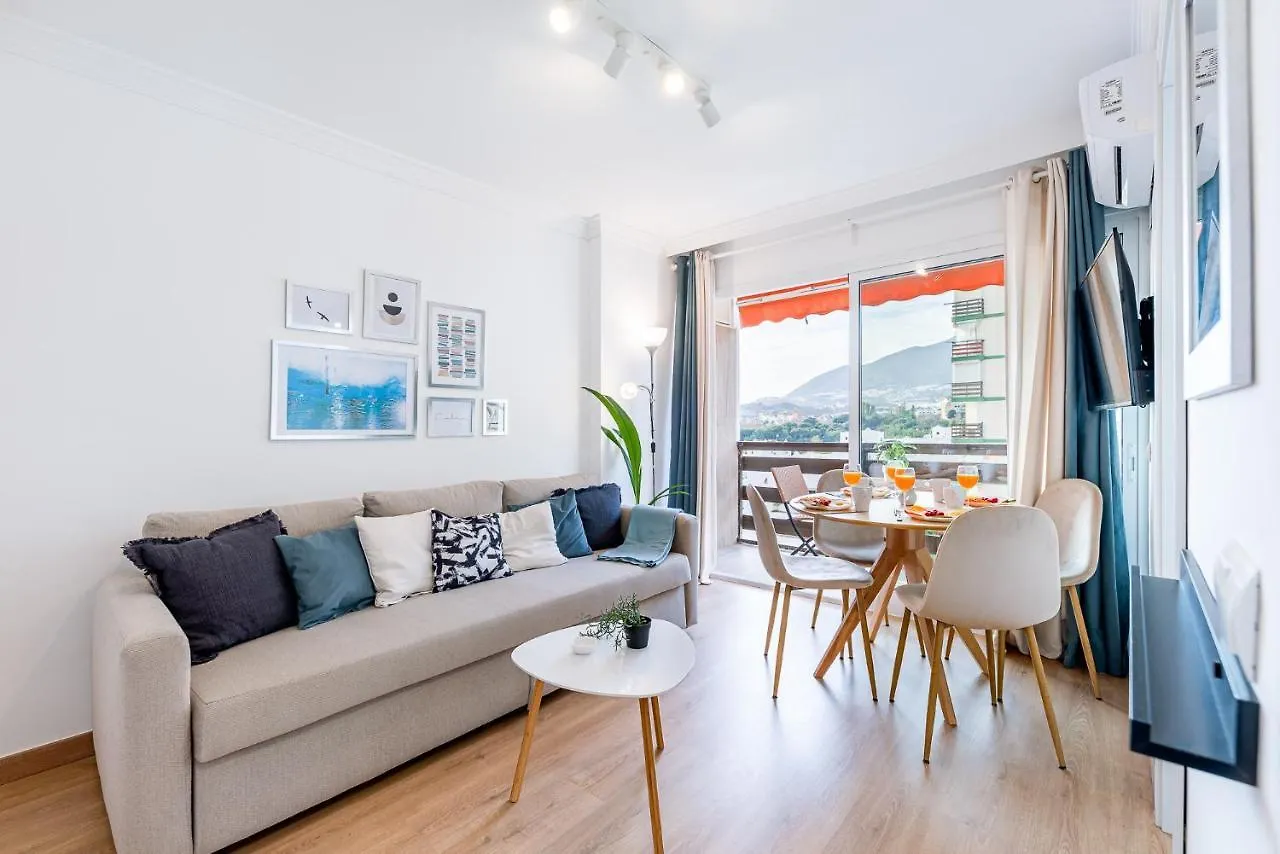 Apartment 797 Holiday Rentals - Luminoso Y Reformado Apartamento Para 2 Benalmadena Spain