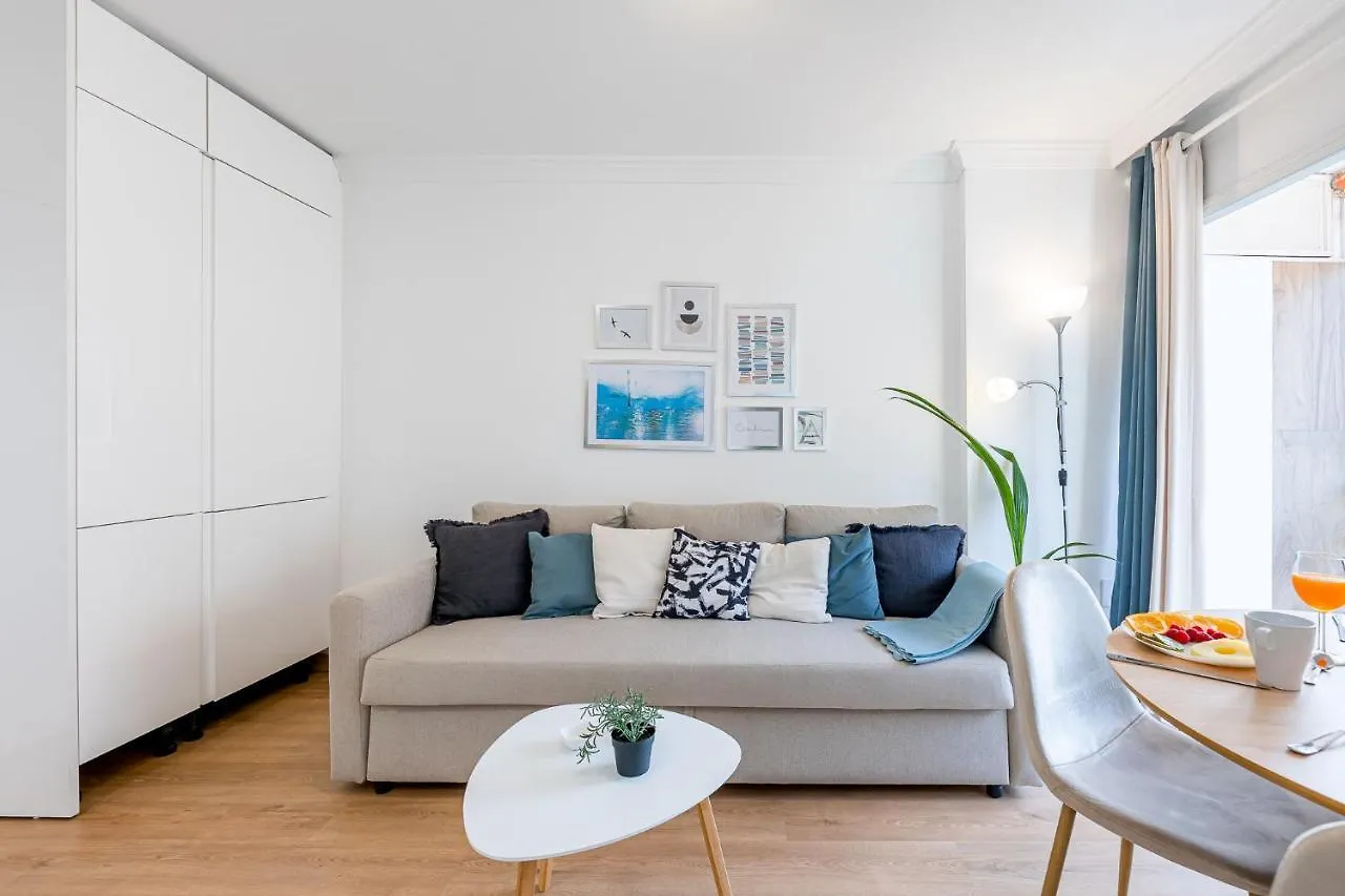 797 Holiday Rentals - Luminoso Y Reformado Apartamento Para 2 Benalmadena 0*,