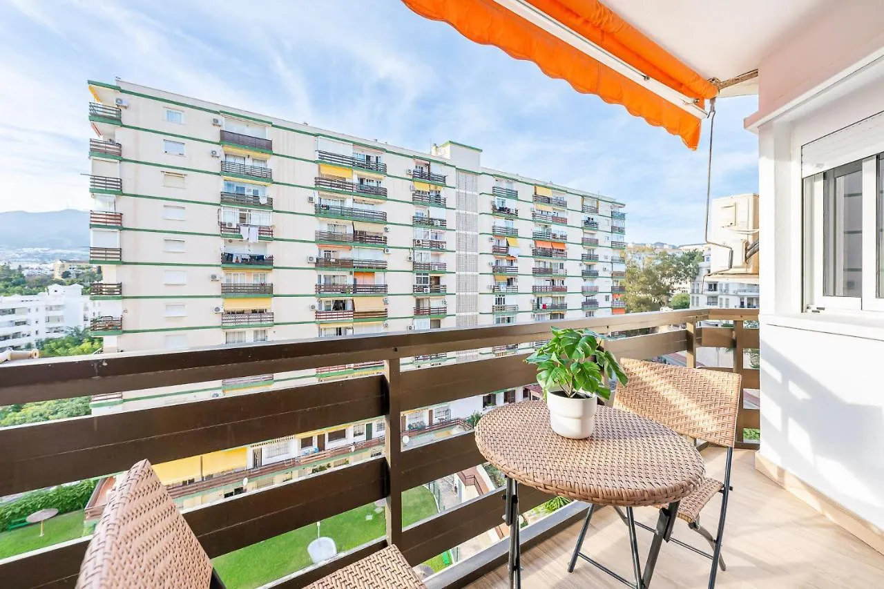797 Holiday Rentals - Luminoso Y Reformado Apartamento Para 2 Benalmadena