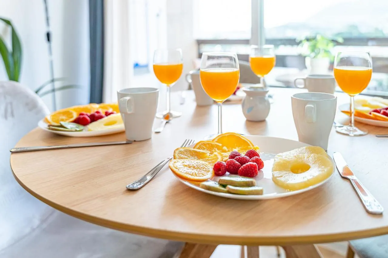 797 Holiday Rentals - Luminoso Y Reformado Apartamento Para 2 Benalmadena Spain